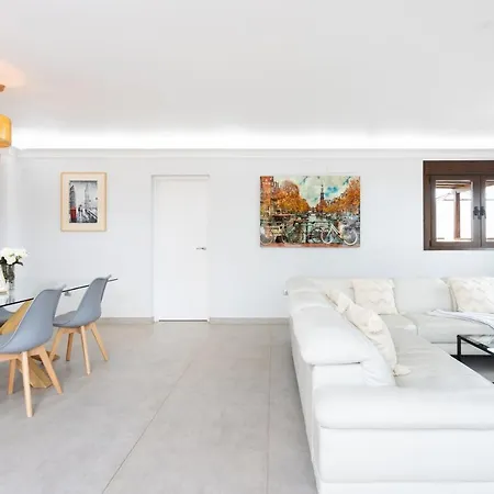 Home2book Alessandro, Design & Comfort וילה