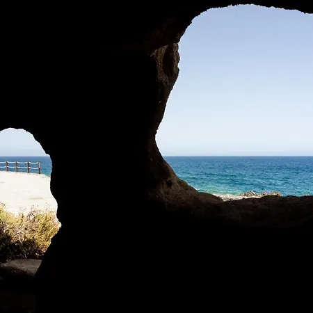 Home2book Alessandro, Design & Comfort סאוסאל