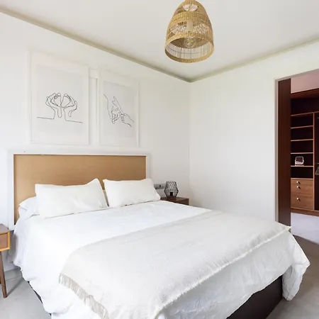 Home2book Alessandro, Design & Comfort וילה