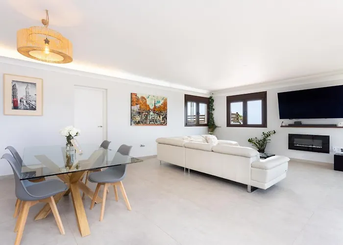 Вилла Home2book Alessandro, Design & Comfort