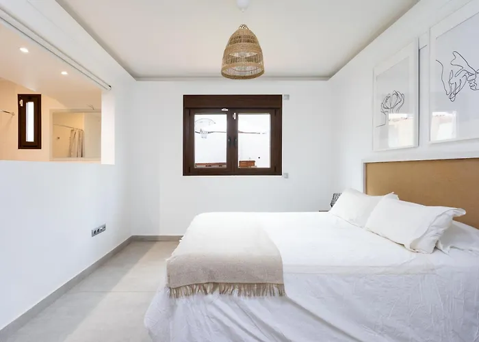 Home2book Alessandro, Design & Comfort Sauzal